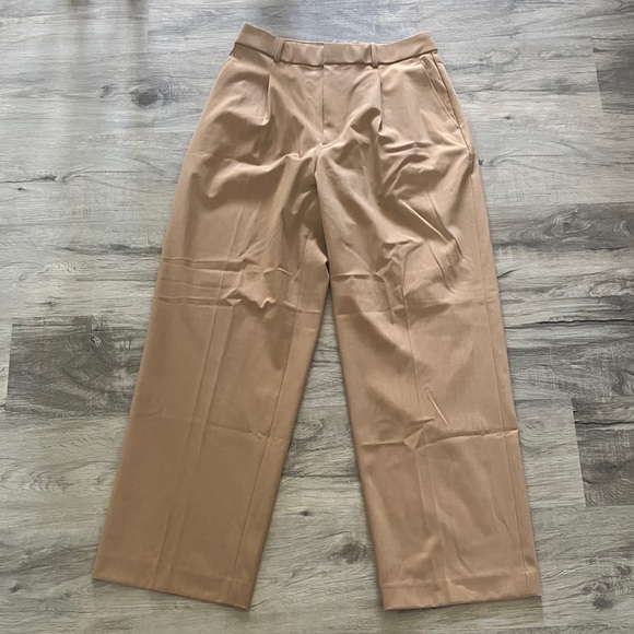 Uniqlo Women's Tan Trousers - Picture 3 of 5